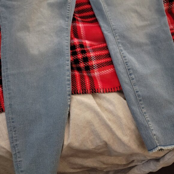 True Religion set - Picture 3 of 9